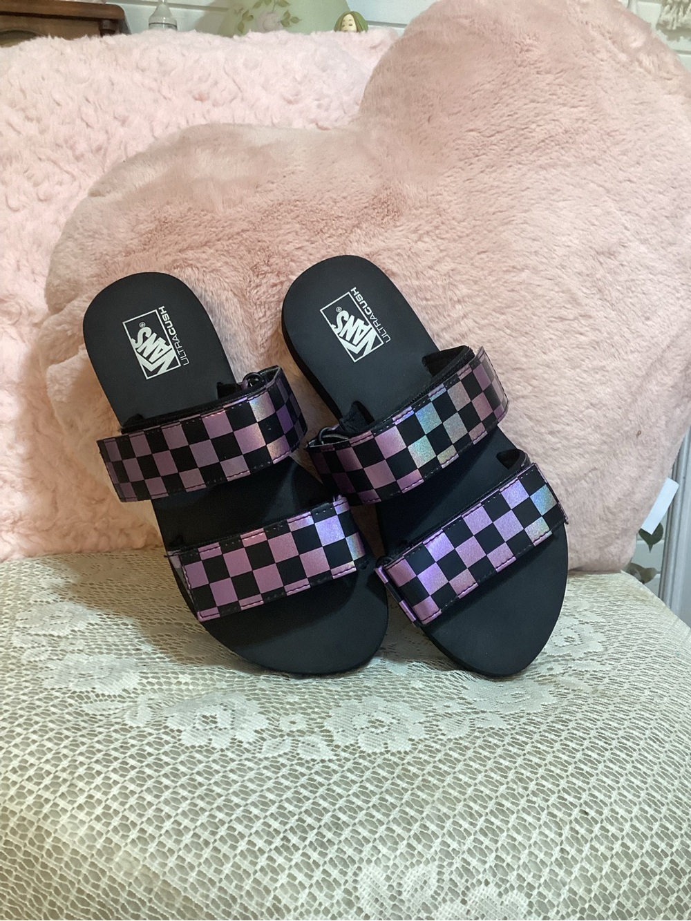 Vans Women’s Pink and Black Checker Slide Sandals
